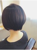 ショートボブ