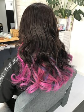 リースヘアーアート(LLIEHTH HAIR ART) インナーカラーピンク