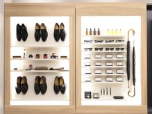 受付正面にあるショーケース内のこだわりの《小物》［新大阪/三国/西中島南方/東三国］