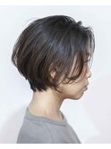 束感ショートボブ/ ダークアッシュ