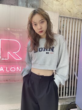 ノラキチジョウジ(NORA KICHIJOJI) ウルフボブロングレイヤー耳かけフェイスレイヤーレイヤーボブ