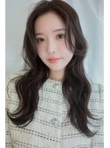 アッシュグレージュロングヘア