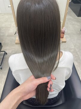 イヴォークトーキョーオーサカ(EVOKE TOKYO osaka) オリーブグレージュ 赤み消しカラーブリーチなし トリートメント