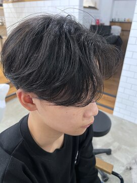 アトリエ ジジ(atelier ZiZi) メンズカット　毛流れセンターパート