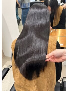 ボヌール オオサカ(Bonheur OSAKA) 最高級の施術で毛先まで潤い続ける髪へ