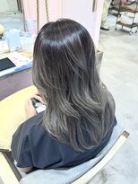 アットティー 金沢八景(at tee...)&nbsp;Gradation silver×Long layer°○