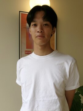 ヒントステーション フォーメンズ(HINTSTATION for Men's) 〈浅草 半個室〉 センターパート/ナチュラル