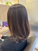 まとまり感のあるミディアムスタイル