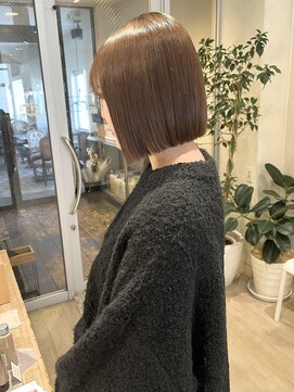 シロ 大名2号店(SiLO) すっきりボブ×ハニーベージュ