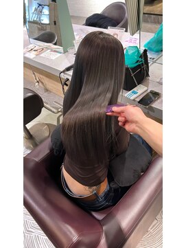 コル(col oodori) カーキグレージュカラー