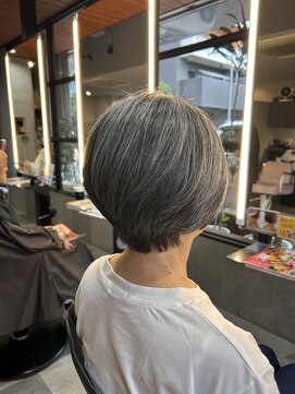 ニマルニーニー バイ ヤスオカ(2022 BY YASUOKA) ６０代　ショートスタイル