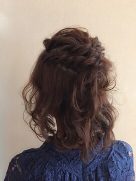 ロンド 銀座(Lond) 【Lond 中野 千帆】大人かわいいハーフアップアレンジ