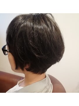 ラボーテ 南大分店(La Beaute') 【メガネ×丸みショートボブ×ツヤ黒髪】360°褒められヘア