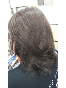 ベリーベリー 美容室(very very) 【very－very美容室」】イルミナカラー