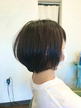 ヒッピーヘアー(Hippie Hair) ショートボブ