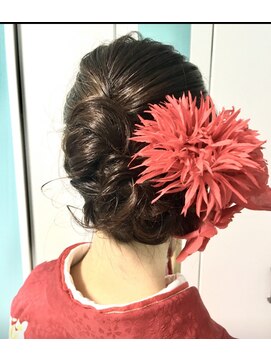 きものサロンティファニー 振袖　袴　訪問着など