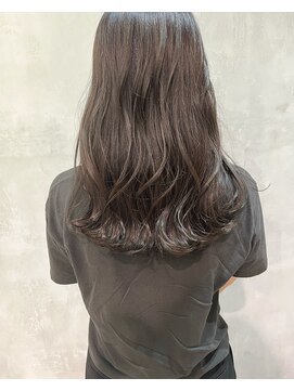 キチ(kichi.) [kichi.] セミロング×グレージュ