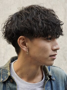 フィフス 栄(fifth) 再現性高い波巻きスパイラルパーマ×刈り上げマッシュ