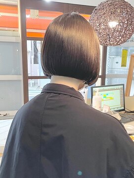 カラープロデュースバイアルバ(color produce byALBA) パツッとボブ