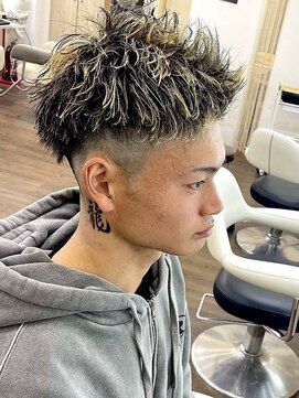 ヘアアンドビューティ ガーデン ベルモール店(HAIR AND BEAUTY GARDEN) 緩め波巻きスパイラルパーマシャドウパーマメンズマッシュウルフ