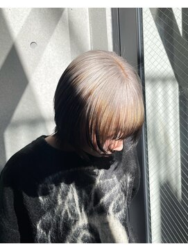 ヴァーディ オモテサンドウ(Vardy omotesando) roots/ルーツカラー