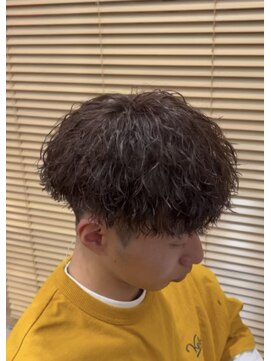 メンズギフト(men's GIFT) 大分ツイストスパイラルパーマメンズマッシュ刈り上げレイヤー