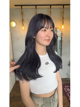 ジルバイジゼル(JILL by GiseL) ロング ケアブリーチ ブルーブラック 10代20代