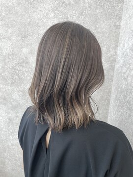 トッカ 茨木(tocca) 大人のための【脱白髪染めハイライト】