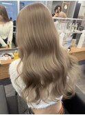 ミルクティーベージュ