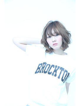 イグレックビス(igrek bis) IGREKBISジグザグバング×ブルージュ×3Dカラー×ミニマムボブ