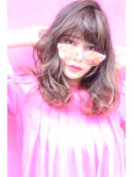 トリコ心斎橋(trico) 3Dグレージュカラー×ひし形シルエットフェミニンセミディ