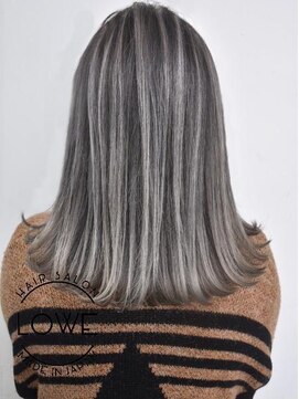 ルーヴェ(LOWE) 外国人風バレイヤージュ×ホワイトアッシュのボブ