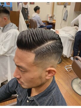 グルーマーズトウキョウ(GROOMER/S TOKYO) men's/メンズ/リバースセンターパート/サーフカール/神保町/眉毛