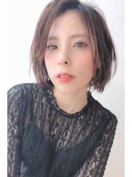 クオーラガーデン(Cuaura garden) 上品ゆる束感ボブ