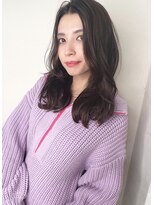 マリアバイアフロート(Maria by AFLOAT)&nbsp;【山田】センターパート無造作カールアッシュグレージュ