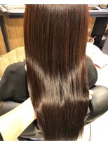 カミケンパセオ(kamiken.paseo)&nbsp;しっとり潤い艶感なめらか上品美髪ストレート【カミケンパセオ】