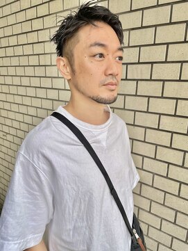ヘアーアイスカルテット(HAIR ICI QUARTET) 20代30代40代ツーブロックシークレットパーマビジネスカジュアル