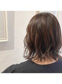 うるツヤシアーグレージュ外ハネエアリーボブ/横浜