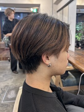 ファルベ(Farbe) ニュアンスパーマ/センターパート/ベリーショート/アッシュ