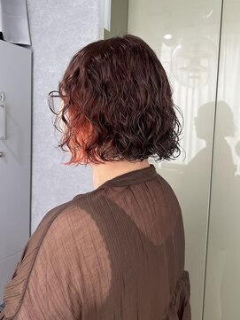リラス 博多(rilas) インナーカラーオレンジ　ボブパーマ　ミニボブ　前下がりボブ
