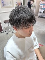 マカロンコワフュールドウシワカマル(macaron coiffure de ushiwakamaru)&nbsp;ツイストスパイラルパーマ