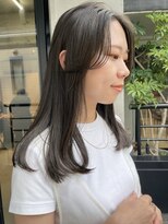 スク(SUKU)&nbsp;セミロング×オリーブ
