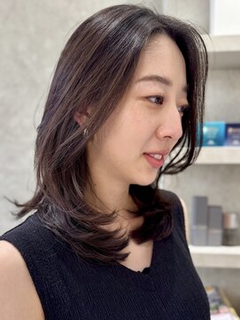 シベルバレー 横浜(sibell) ＊ミディアムレイヤーカット顔周りレイヤーウルフハッシュカット