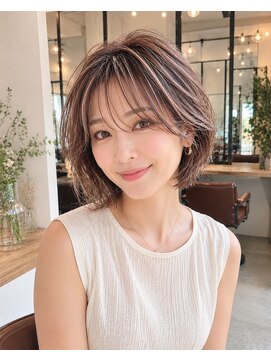 CAN sis坂店 ショートボブ　白髪ぼかし