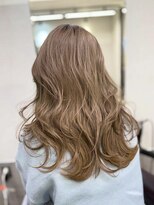 ジゼル ビエラ博多テラス店(GiseL)&nbsp;博多 ブリーチミルクティーベージュ / 艶ロング