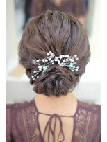 リサ 恵比寿(risa.)&nbsp;細かめ波ウェーブのアップスタイル☆