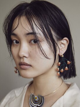 マド(Mado) She for mado