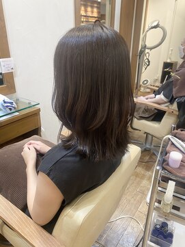 エクリ 麻布十番(equri) くびれロブ