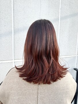 ロカ 表参道(loka) 外ハネ/チェリーブラウン[表参道/ブリーチ/ハイライト]Mai