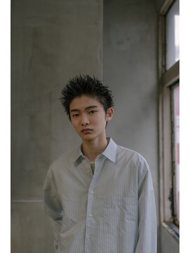 トゥ(TOE) スパイキーショート